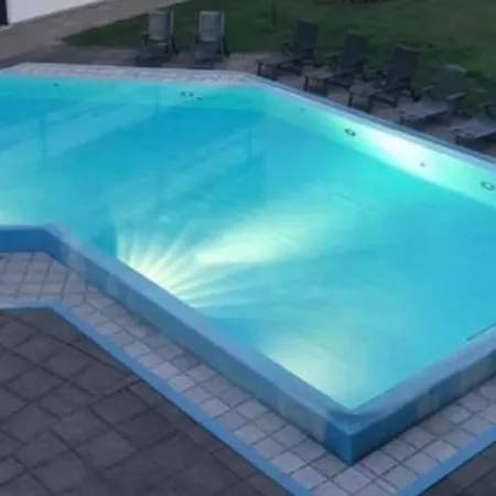 Lejlighed Modernes Mit Pool Und Sauna